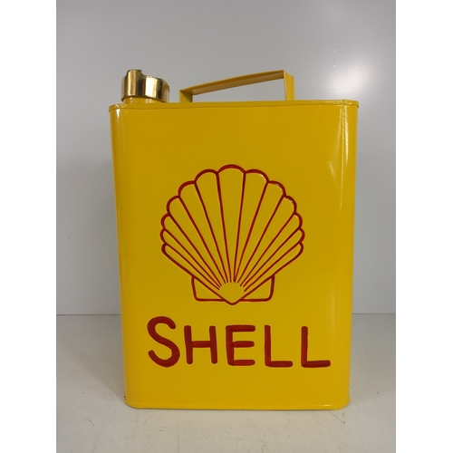 52 - Shell oil can