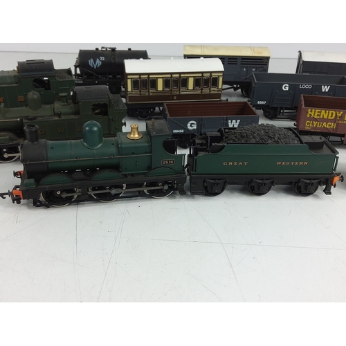 58 - Various model railway items