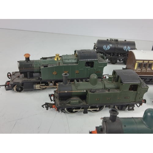 58 - Various model railway items