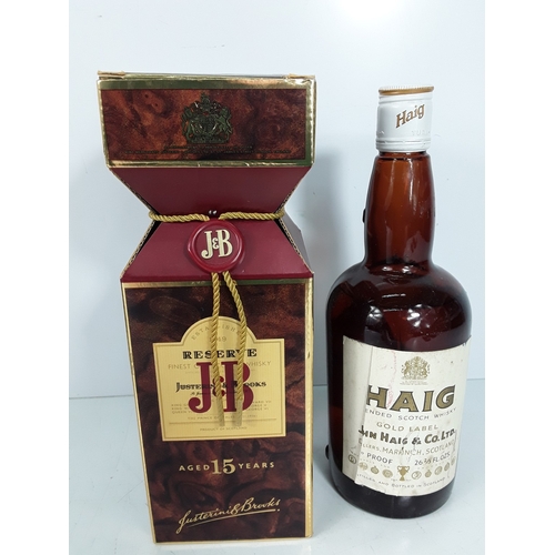 14 - J&B Reserve aged 15 years Scotch whisky, 1980's bottling 75cl, and one 1970's Haig Gold Label, 26 2/... 