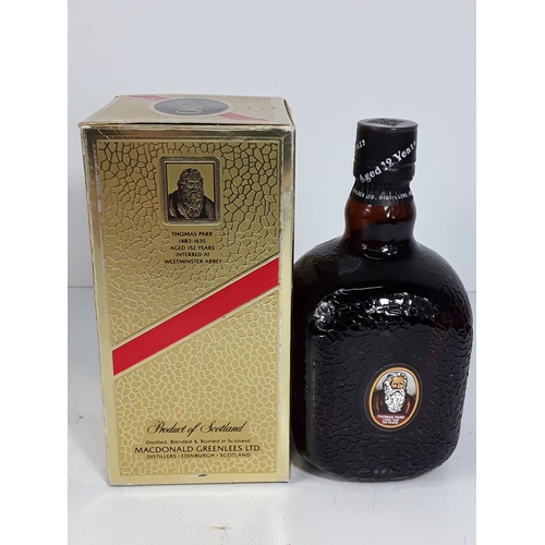 37 - One boxed bottle Old Parr De Luxe aged 12 years, 75cl Gay Lussac 43% and one boxed bottle House of L... 