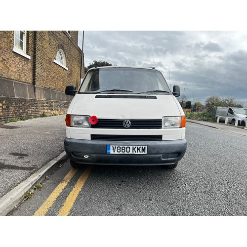 0 - Make: VOLKSWAGEN
Model: TRANSPORTER T4 SWB 1.9TD
Colour: WHITE
Registration: V880KKM
Engine Size (cc... 