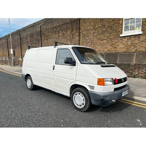 0 - Make: VOLKSWAGEN
Model: TRANSPORTER T4 SWB 1.9TD
Colour: WHITE
Registration: V880KKM
Engine Size (cc... 