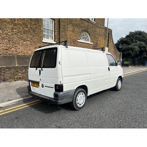 0 - Make: VOLKSWAGEN
Model: TRANSPORTER T4 SWB 1.9TD
Colour: WHITE
Registration: V880KKM
Engine Size (cc... 