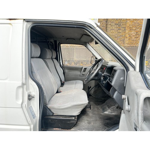 0 - Make: VOLKSWAGEN
Model: TRANSPORTER T4 SWB 1.9TD
Colour: WHITE
Registration: V880KKM
Engine Size (cc... 