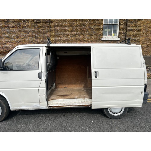 0 - Make: VOLKSWAGEN
Model: TRANSPORTER T4 SWB 1.9TD
Colour: WHITE
Registration: V880KKM
Engine Size (cc... 