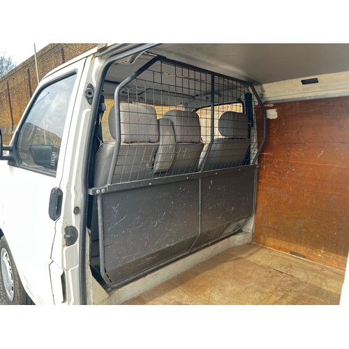 0 - Make: VOLKSWAGEN
Model: TRANSPORTER T4 SWB 1.9TD
Colour: WHITE
Registration: V880KKM
Engine Size (cc... 