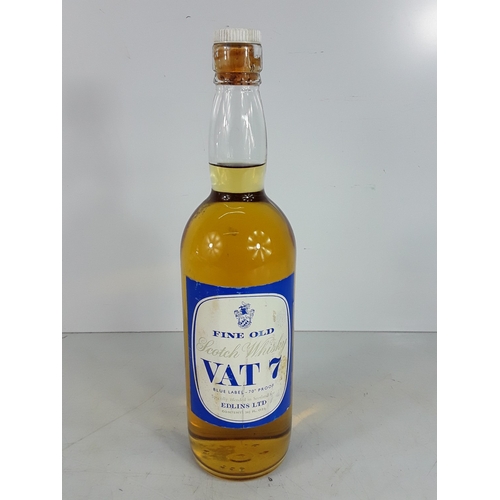 113 - Four bts,one Bell's Millennium 2000 aged 8 years,70cl,40%,one bt
Bell's Extra Special,75cl,40%,1980s... 