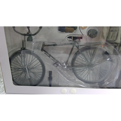 203 - Neo3Body WWII Wehrmacht MG Gunner w/ Truppenfahrrad 