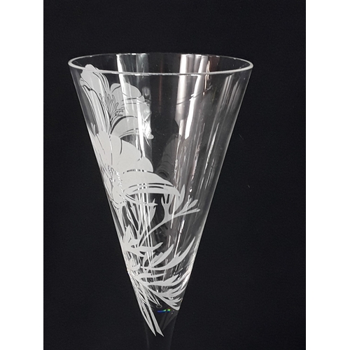 470 - Set of 12 Franklin Mint Les Fleurs crystal champagne glasses