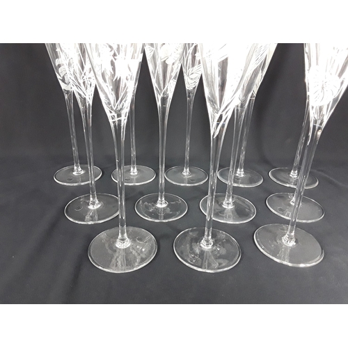 470 - Set of 12 Franklin Mint Les Fleurs crystal champagne glasses