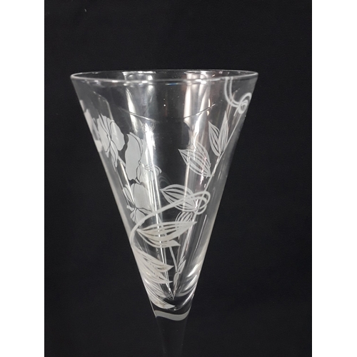470 - Set of 12 Franklin Mint Les Fleurs crystal champagne glasses