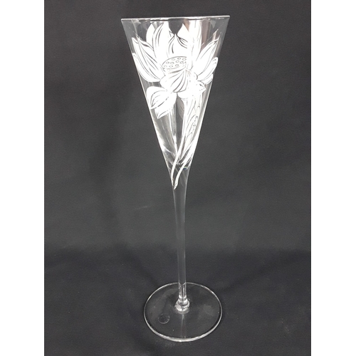 470 - Set of 12 Franklin Mint Les Fleurs crystal champagne glasses