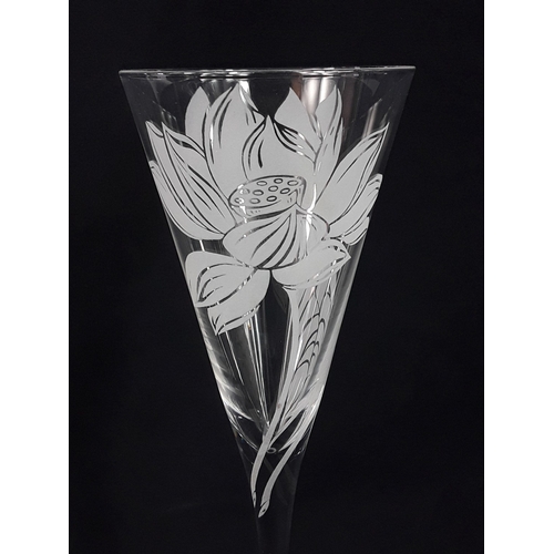470 - Set of 12 Franklin Mint Les Fleurs crystal champagne glasses