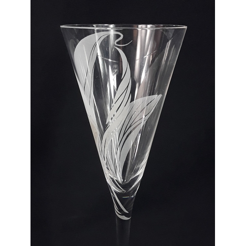 470 - Set of 12 Franklin Mint Les Fleurs crystal champagne glasses