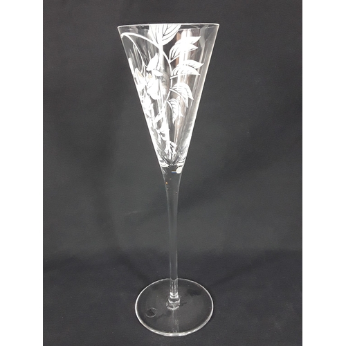 470 - Set of 12 Franklin Mint Les Fleurs crystal champagne glasses