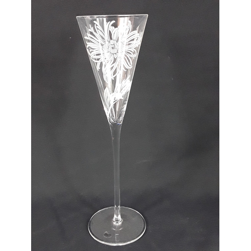 470 - Set of 12 Franklin Mint Les Fleurs crystal champagne glasses