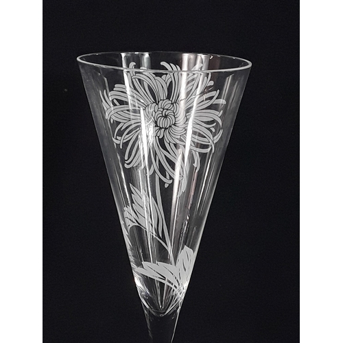 470 - Set of 12 Franklin Mint Les Fleurs crystal champagne glasses
