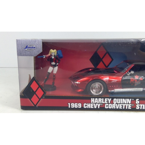 352 - DC model diecast Harley Quinn and 1969 Chevy Corvette Stingray