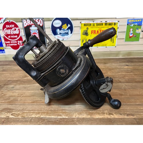 194 - Vintage sock knitting machine