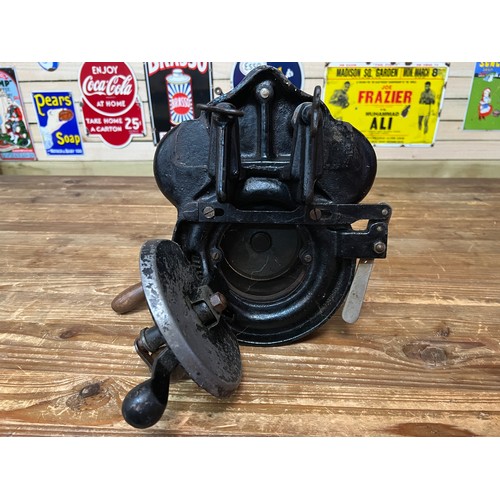 194 - Vintage sock knitting machine