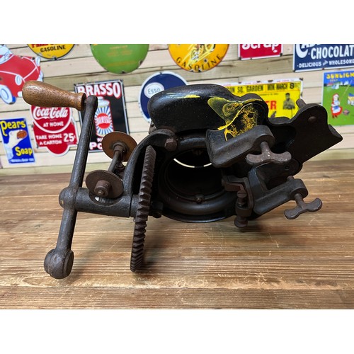 195 - Vintage sock knitting machine