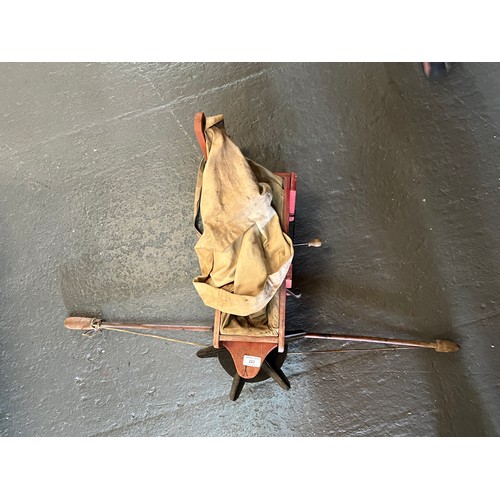 223 - Aero broadcast seed fiddle with bow