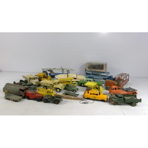 303 - Box of vintage model vehicles