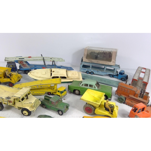 303 - Box of vintage model vehicles