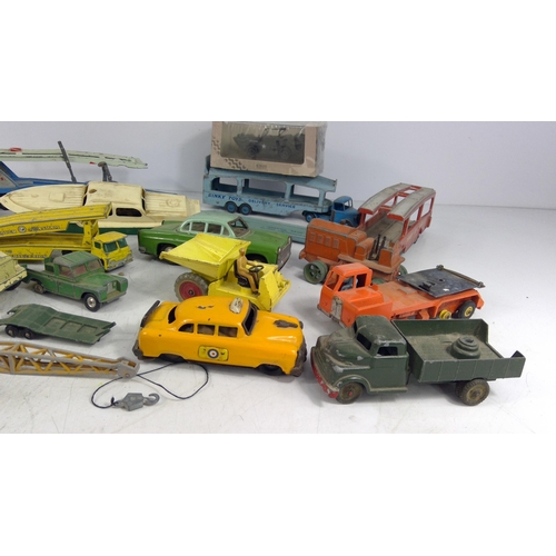 303 - Box of vintage model vehicles