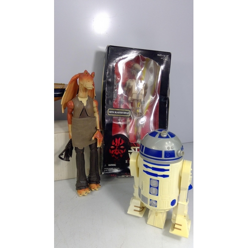 306 - Pond Yacht and various other toys inc Star Wars