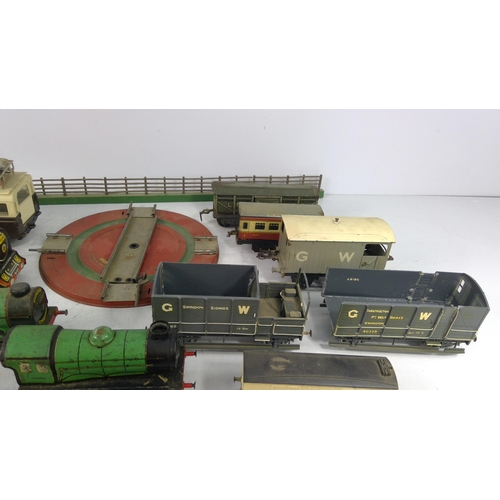 323 - Box of mixed model railway items