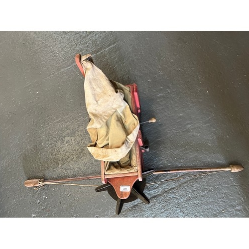 223 - Aero broadcast seed fiddle with bow