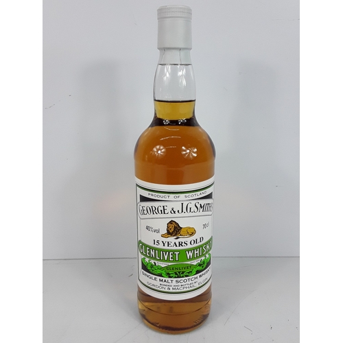 10 - Boxed bottle of George Smith's Single Malt Glenlivet Whiskey, 15 years old, 70cl, 40%