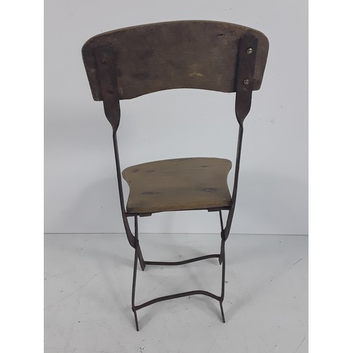 124 - Victorian Sale Man sample folding chair, 28cms in height