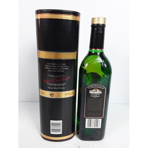 10 - Two tubed bottles of Glenfiddich Special Reserve single malt, 70cl, 40%, 1990's