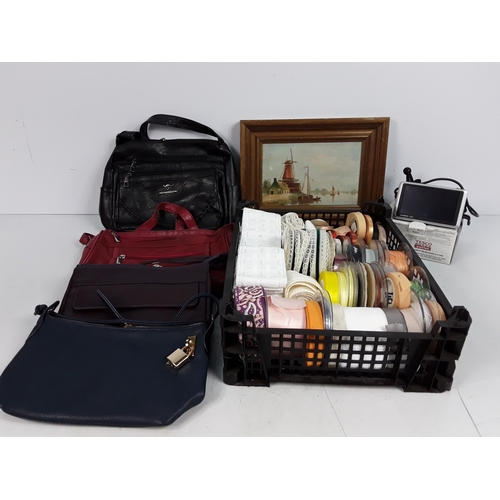 33 - Piggy banks, handbags, picture, sat nav, ribbons etc
