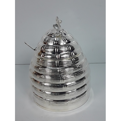 52 - Plated honey pot in the form of a beehive