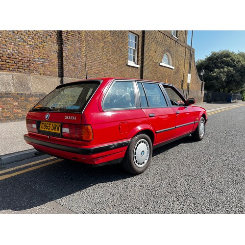 541 - Make: BMW
Model: 318i TOURING
Colour: RED
Registration: G965UKK
Engine Size (cc): 1796
Transmission:... 
