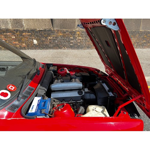541 - Make: BMW
Model: 318i TOURING
Colour: RED
Registration: G965UKK
Engine Size (cc): 1796
Transmission:... 