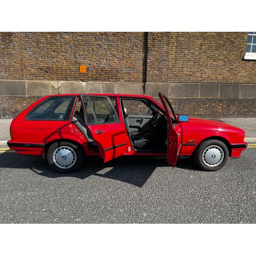 541 - Make: BMW
Model: 318i TOURING
Colour: RED
Registration: G965UKK
Engine Size (cc): 1796
Transmission:... 