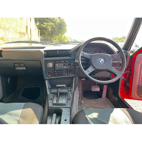 541 - Make: BMW
Model: 318i TOURING
Colour: RED
Registration: G965UKK
Engine Size (cc): 1796
Transmission:... 