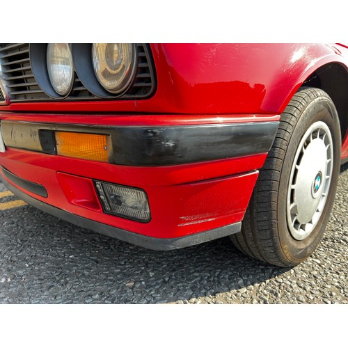 541 - Make: BMW
Model: 318i TOURING
Colour: RED
Registration: G965UKK
Engine Size (cc): 1796
Transmission:... 