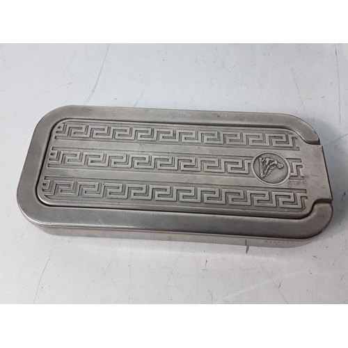 173 - Travelling iron, vanity set and razor stroop