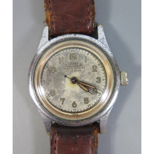 146 - A Roamer Gent's Steel Cased Wristwatch with 17 jewel manual wind shock resist movement, running c. 1... 