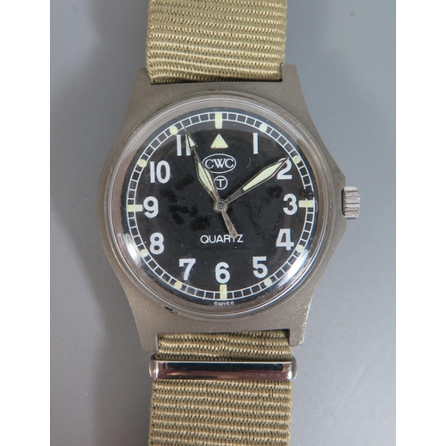 153 - A CWC Fat Boy Quartz Military Wristwatch with anti flash movement SAS, W10/6645-99 5415317 20538 83,... 