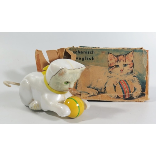 332 - A Kohler Clockwork Cat, boxed