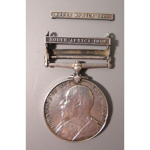 397 - An Edward VII South Africa Medal with 1901 and 1902 bars awarded to 28675 SAPR. T. GRAHAM. R.E.