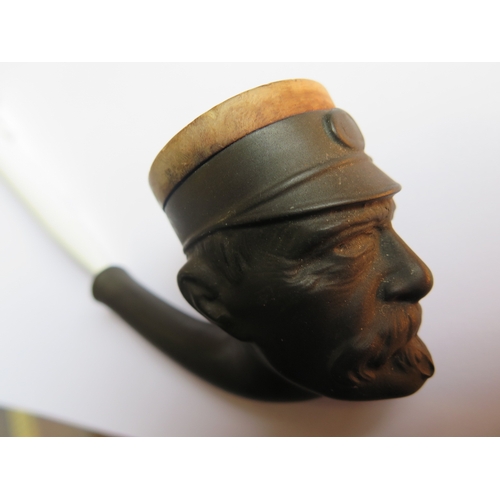 144a - A French Novelty Pipe in the form of General Buller, recipient of the Victoria Cross and Commander-i... 