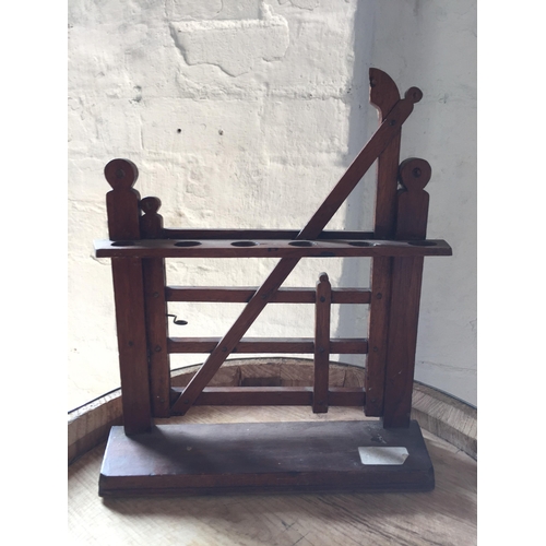 154a - An Edwardian Novelty Wooden Pipe Rack for six pipes, in the form of a five bar gate, c.1910, 31cm hi... 